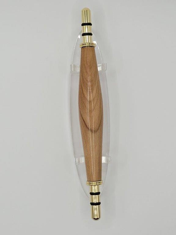 Seam ripper with stilletto in wood