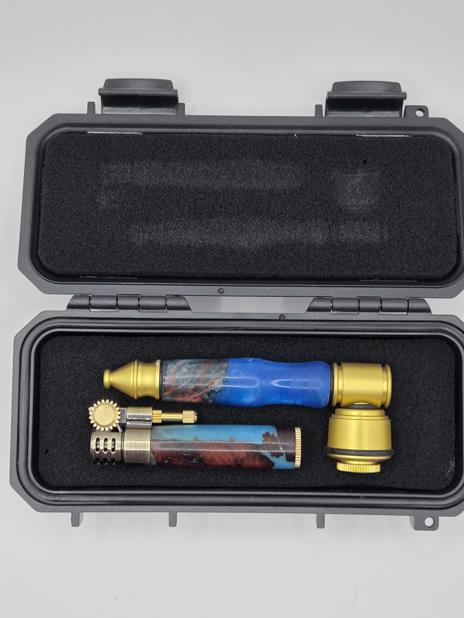 Boxed matching set of Pipe and Lighter